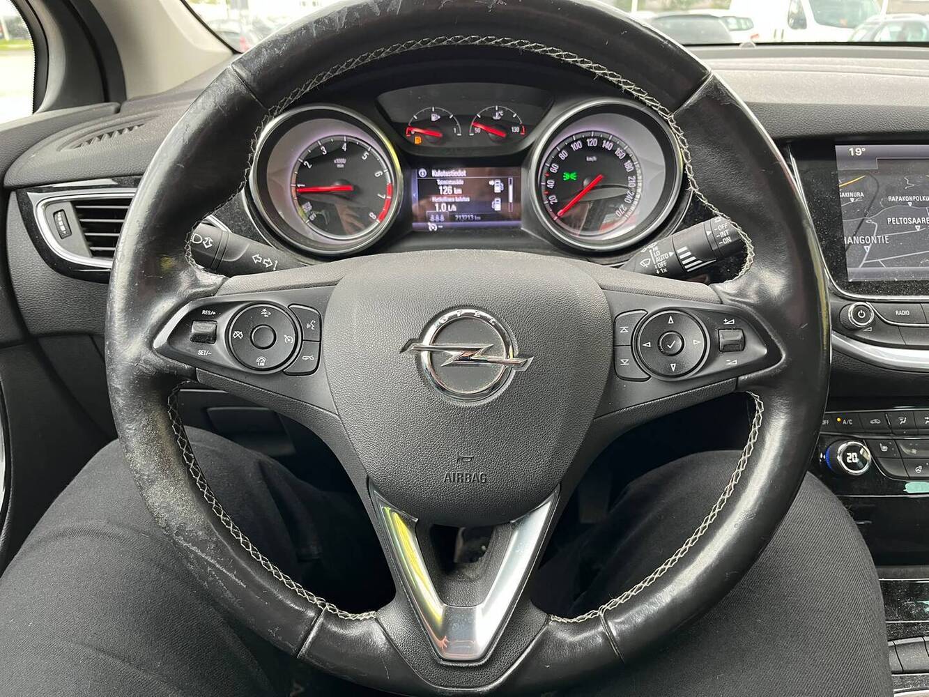 Opel Astra vaihtoauto