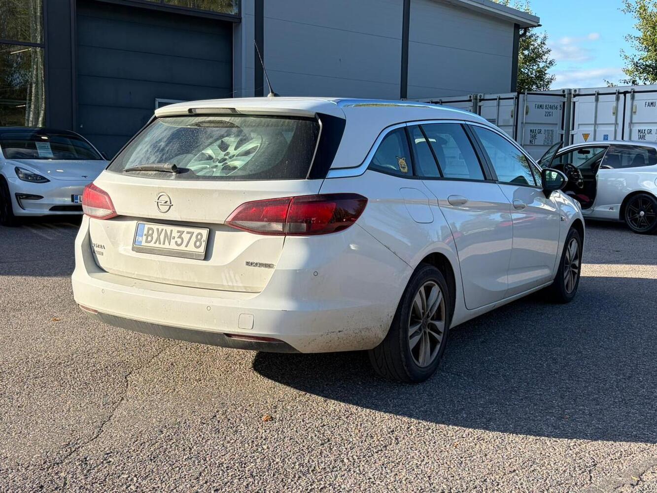 Opel Astra vaihtoauto
