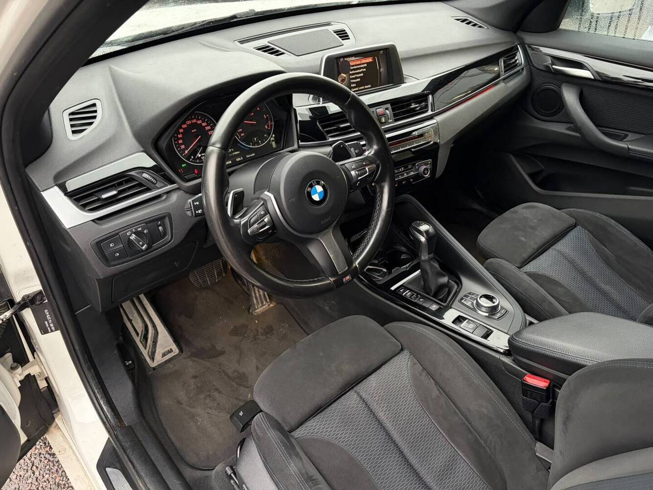 BMW X1 vaihtoauto