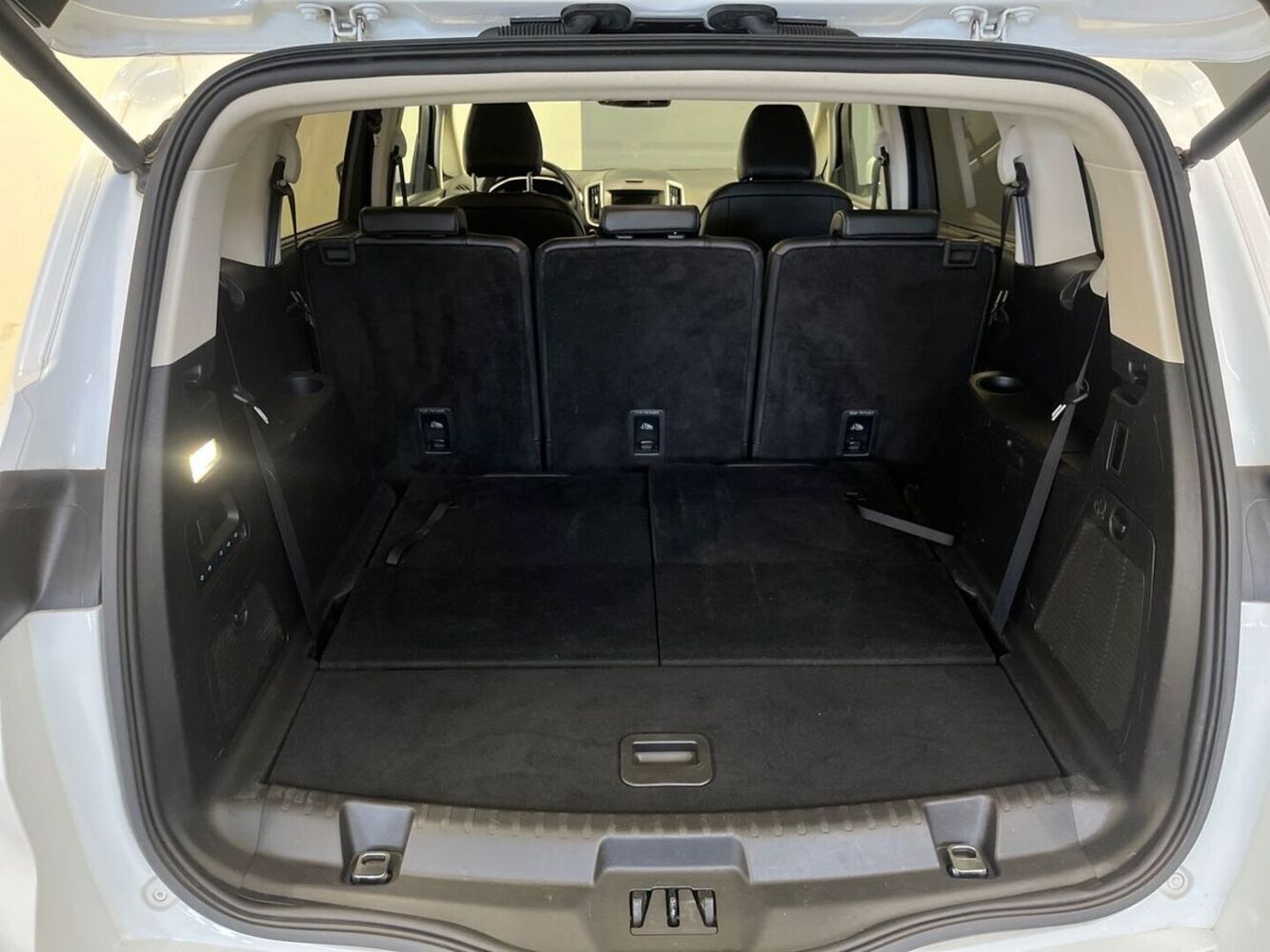 Ford S-MAX vaihtoauto