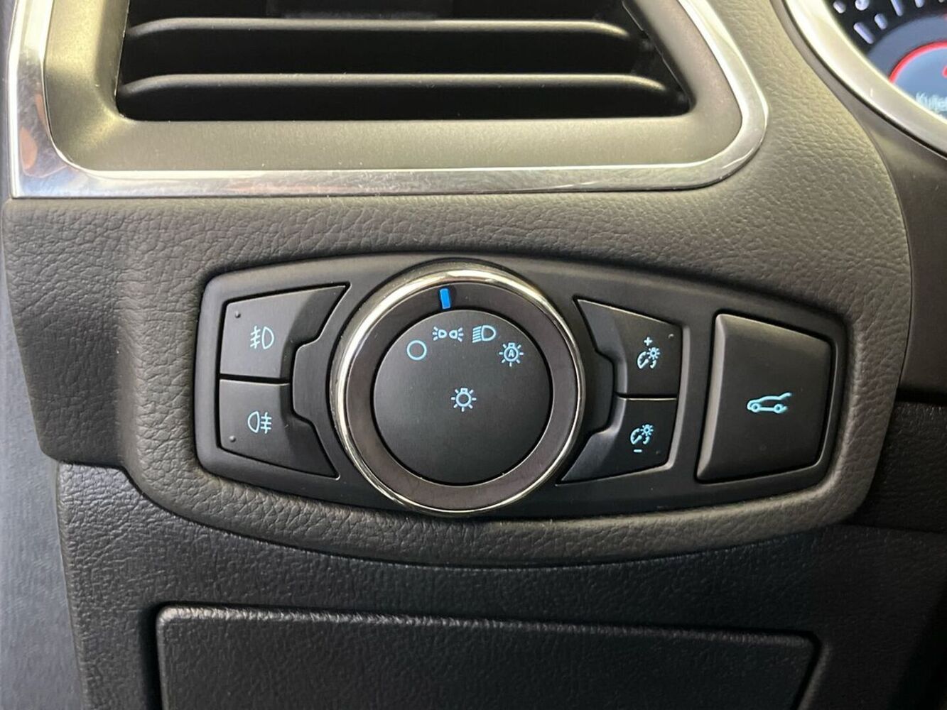 Ford S-MAX vaihtoauto
