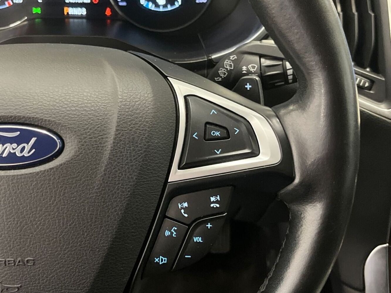Ford S-MAX vaihtoauto