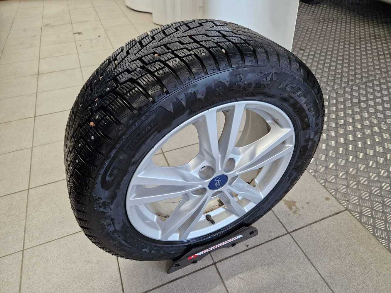 Ford S-MAX vaihtoauto