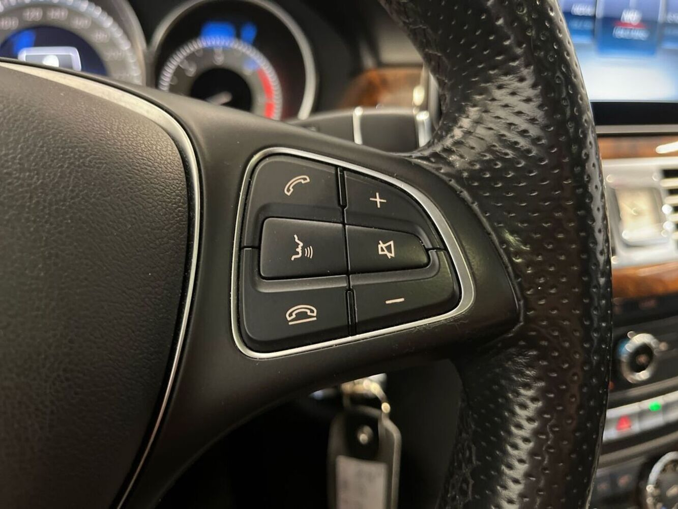Mercedes-Benz CLS vaihtoauto