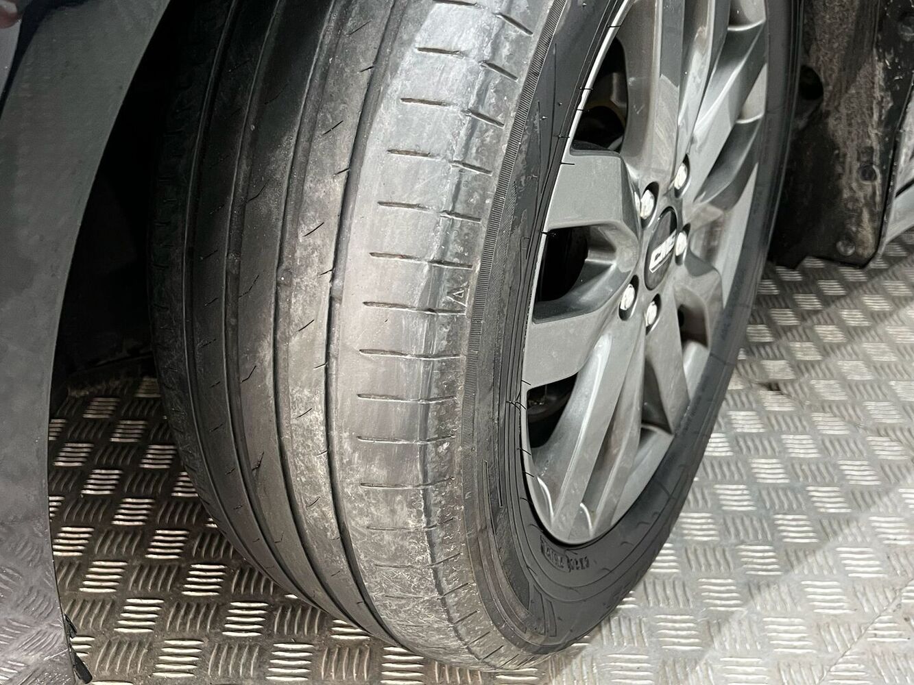 Ford Tourneo Connect vaihtoauto