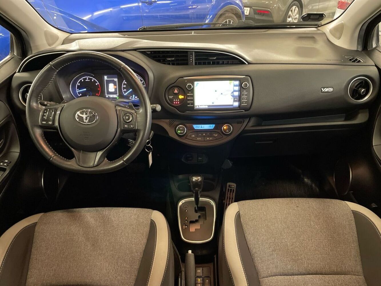 Toyota Yaris vaihtoauto