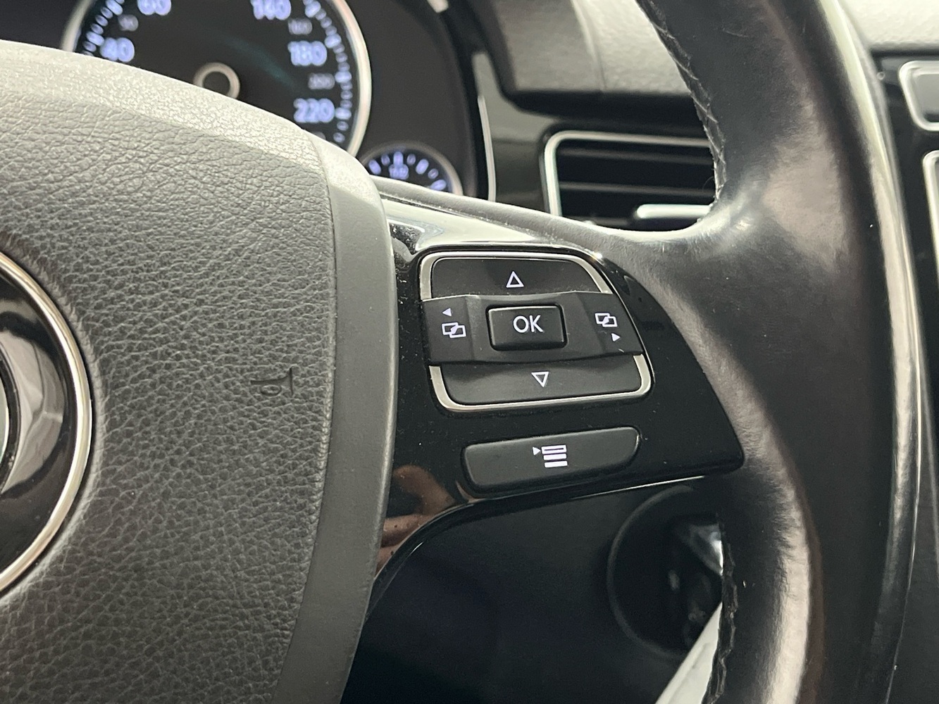 Volkswagen Touareg vaihtoauto