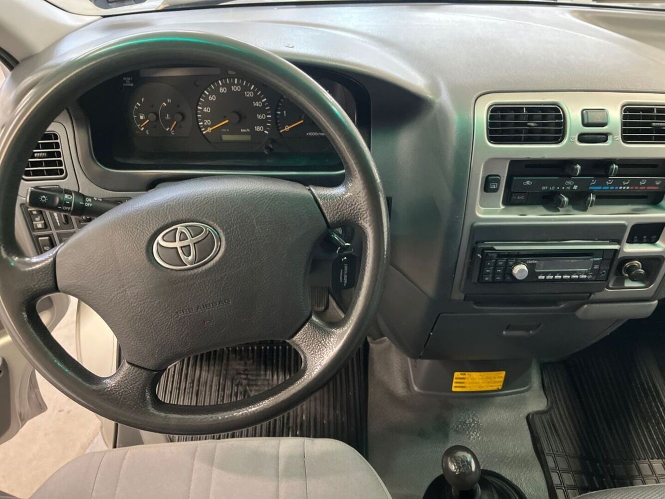 Toyota Hiace vaihtoauto
