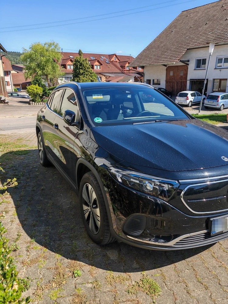Mercedes-Benz EQA vaihtoauto