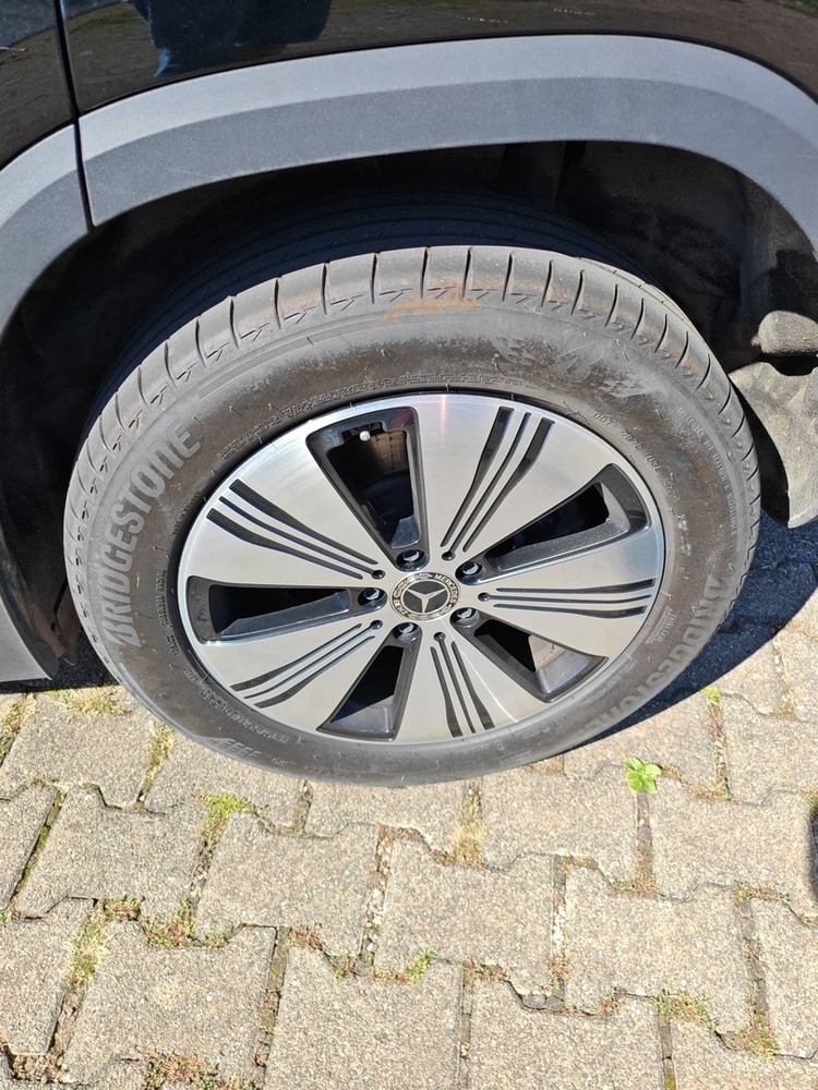 Mercedes-Benz EQA vaihtoauto