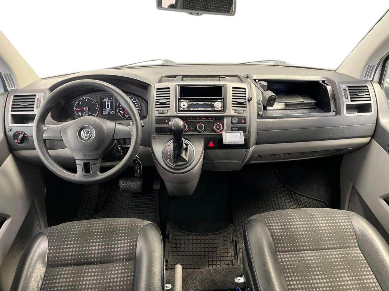 Volkswagen Caravelle vaihtoauto