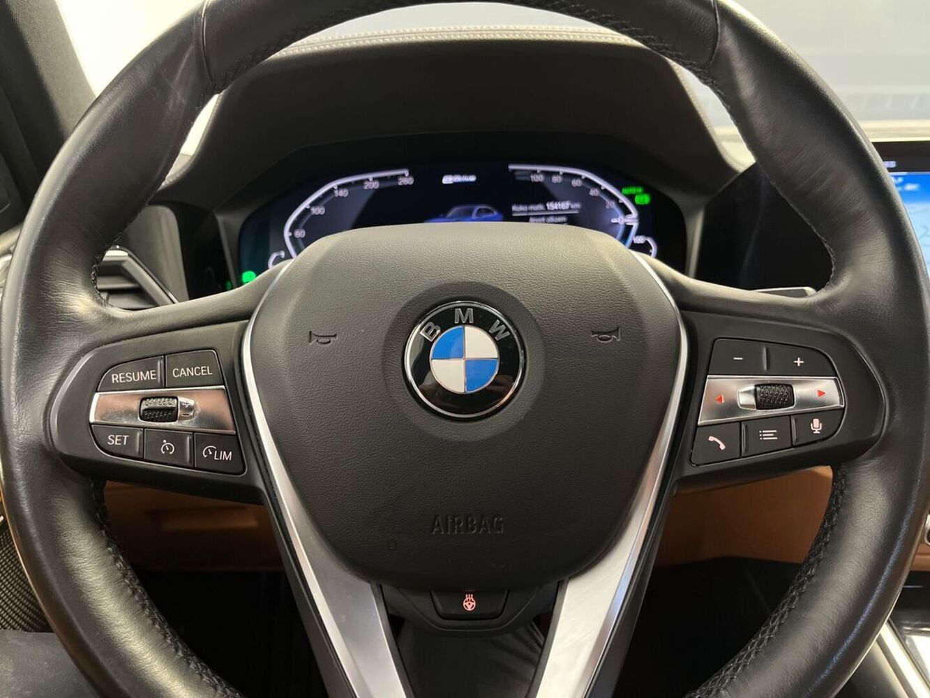 BMW 330 vaihtoauto