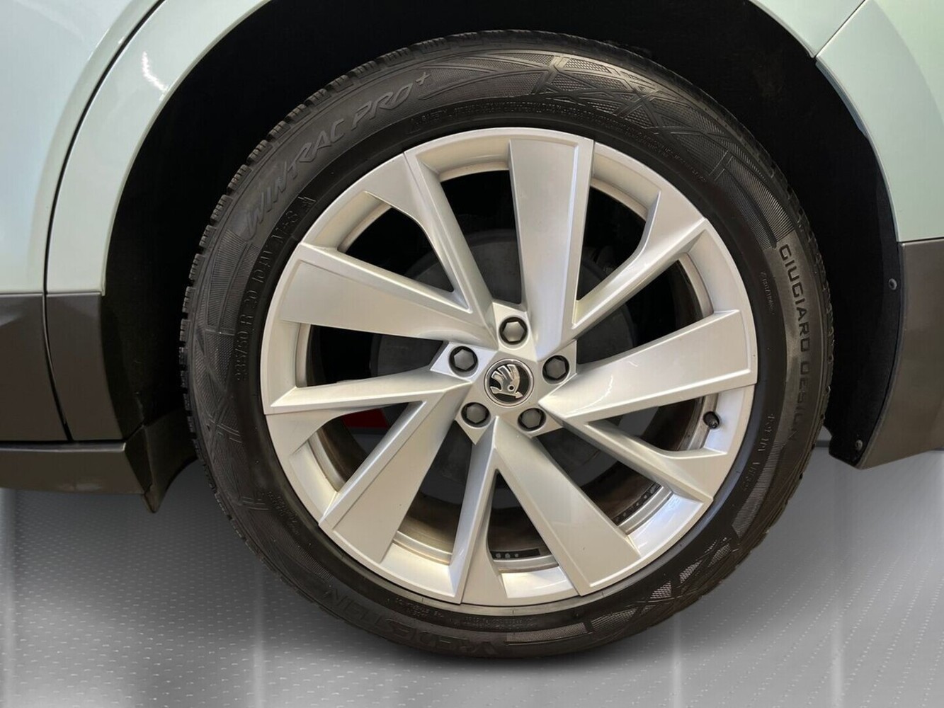 Skoda Enyaq vaihtoauto