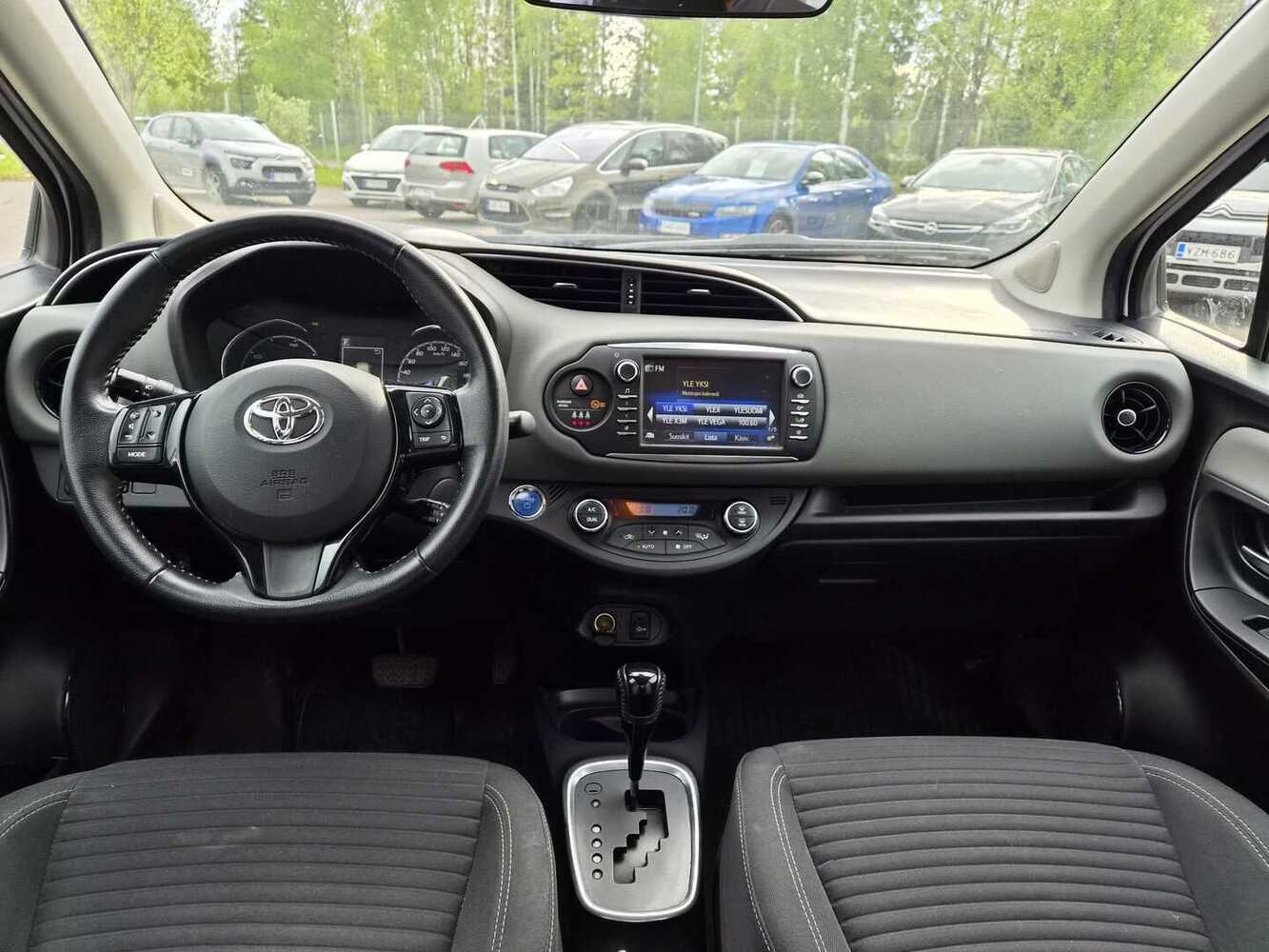 Toyota Yaris vaihtoauto