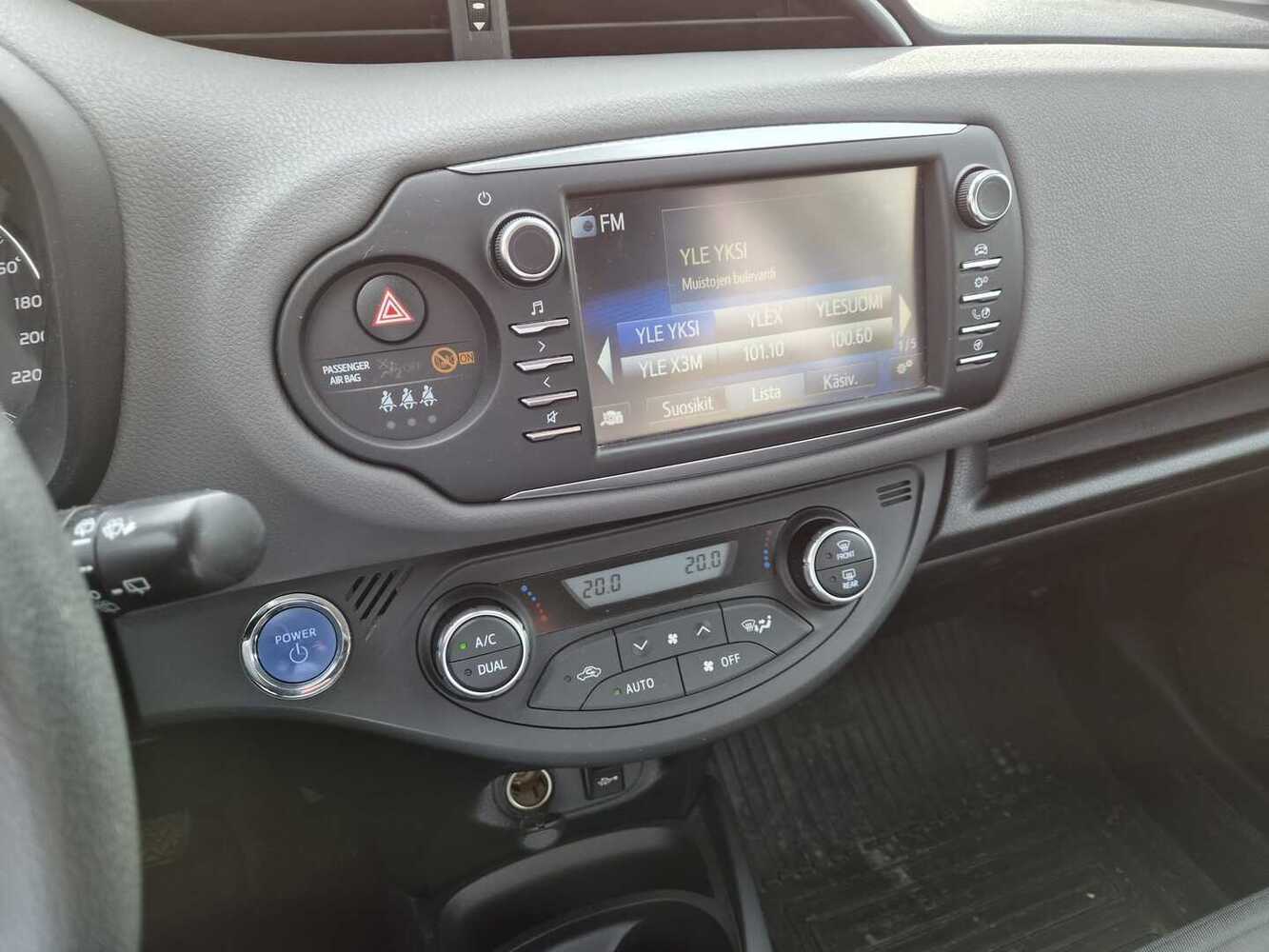 Toyota Yaris vaihtoauto