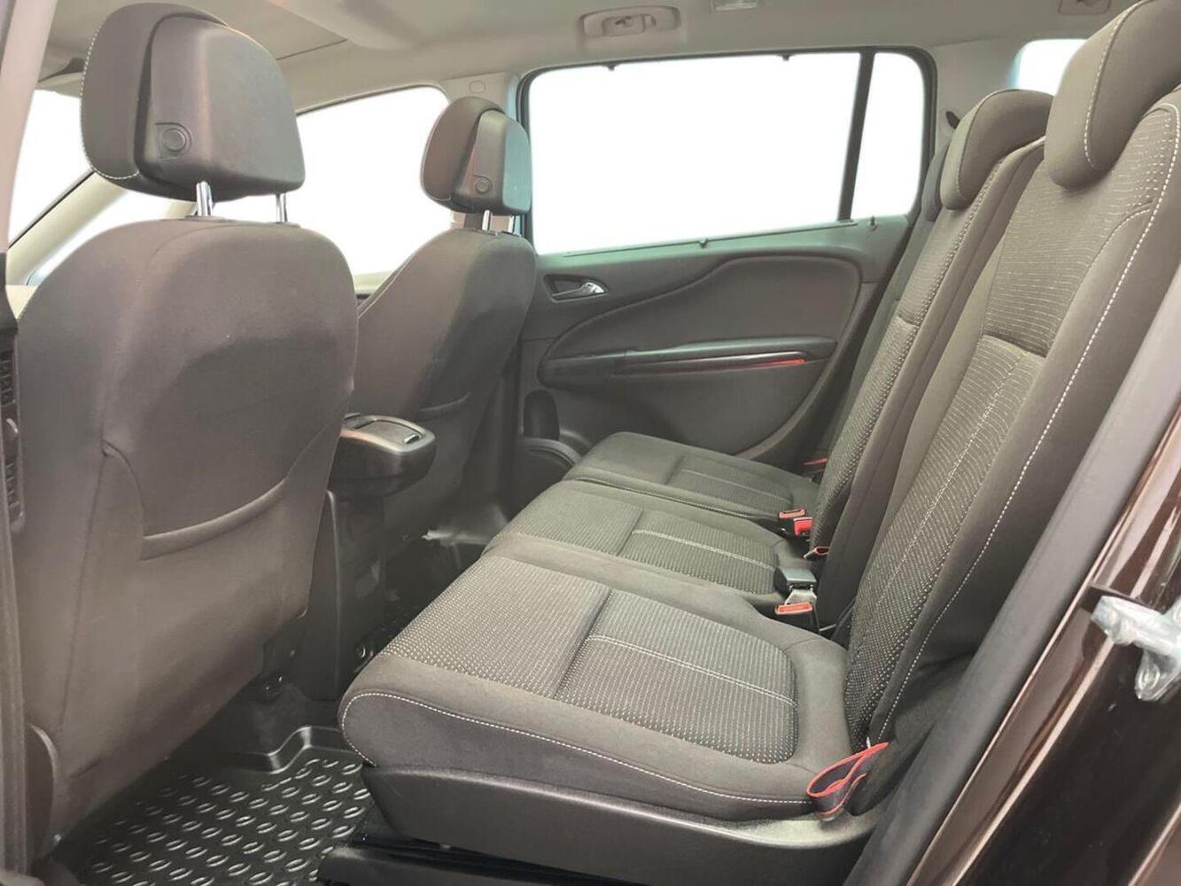 Opel Zafira Tourer vaihtoauto