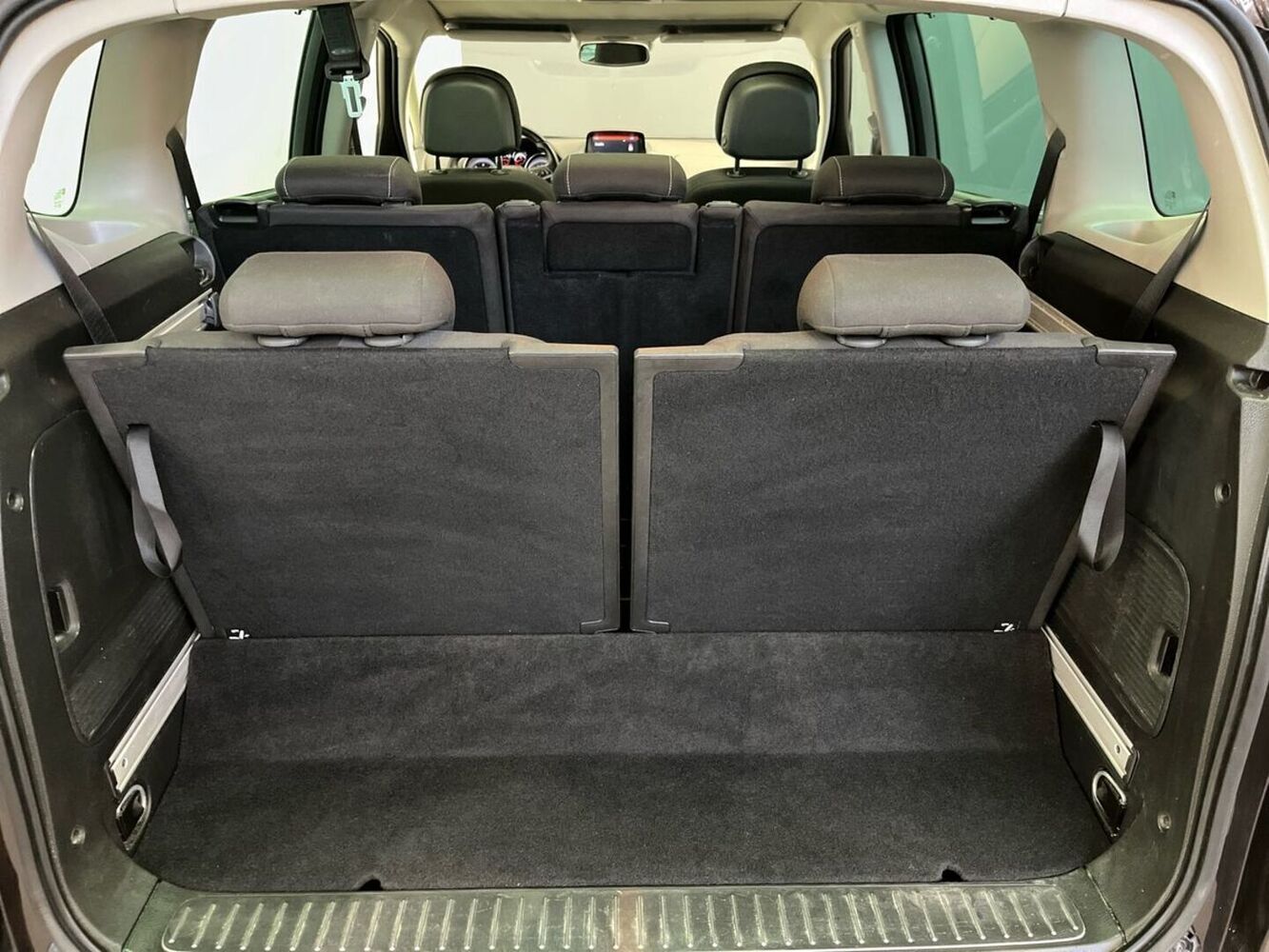 Opel Zafira Tourer vaihtoauto