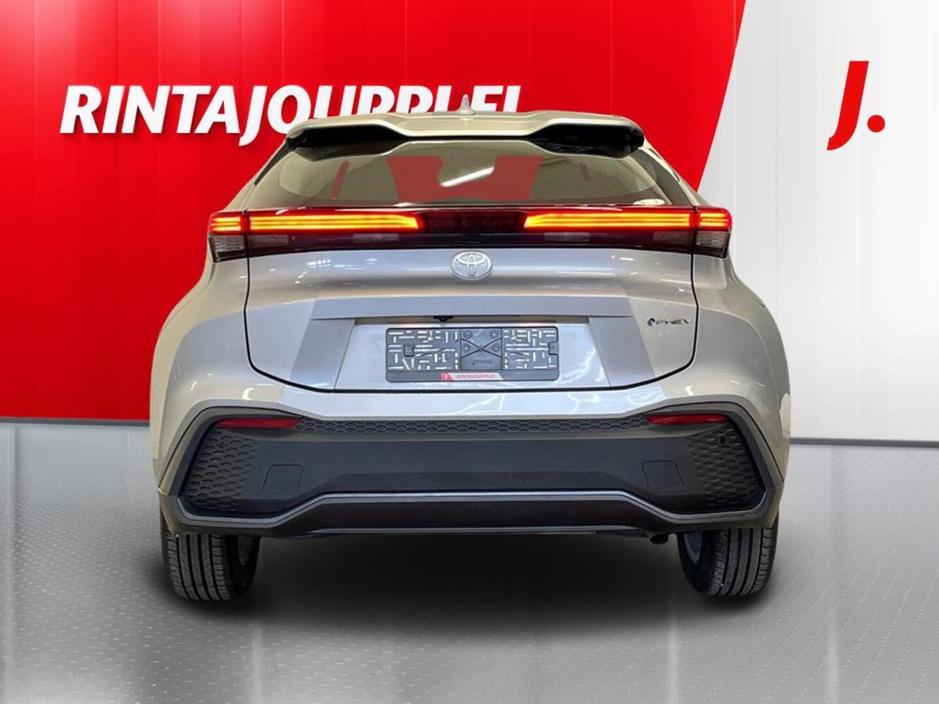 Toyota C-HR vaihtoauto