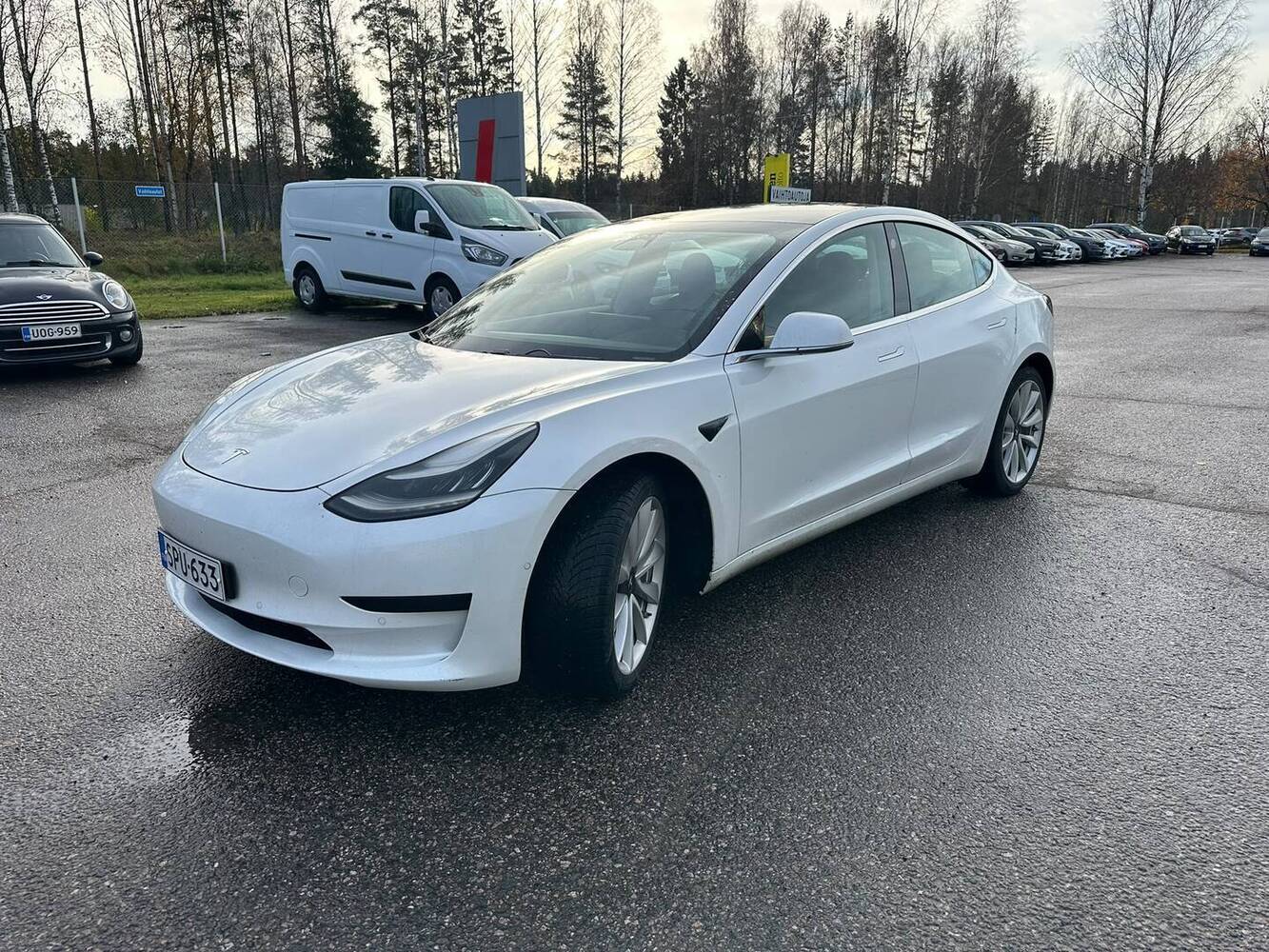 Tesla Model 3 vaihtoauto