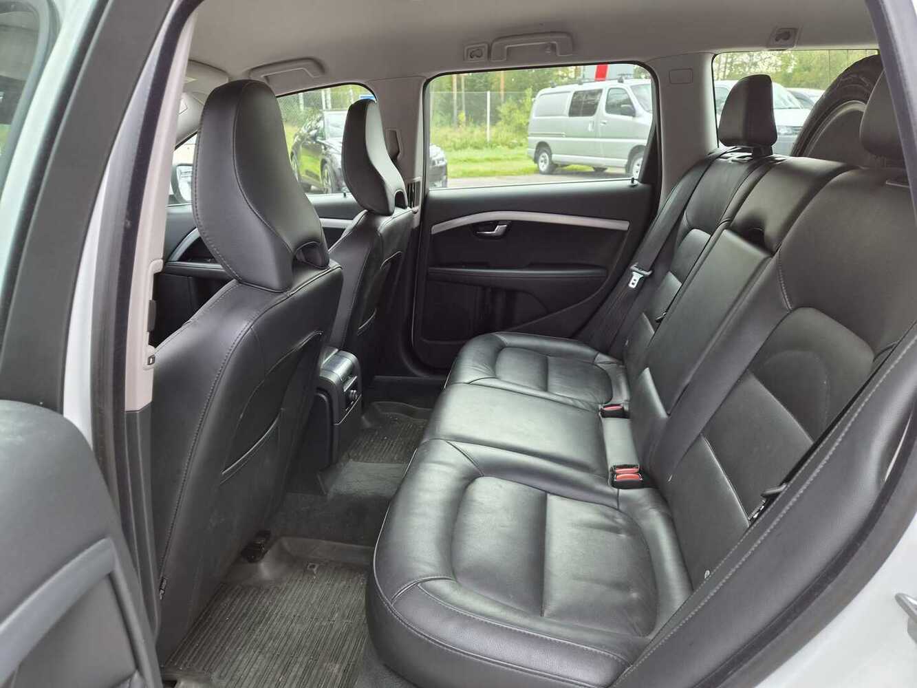 Volvo V70 vaihtoauto
