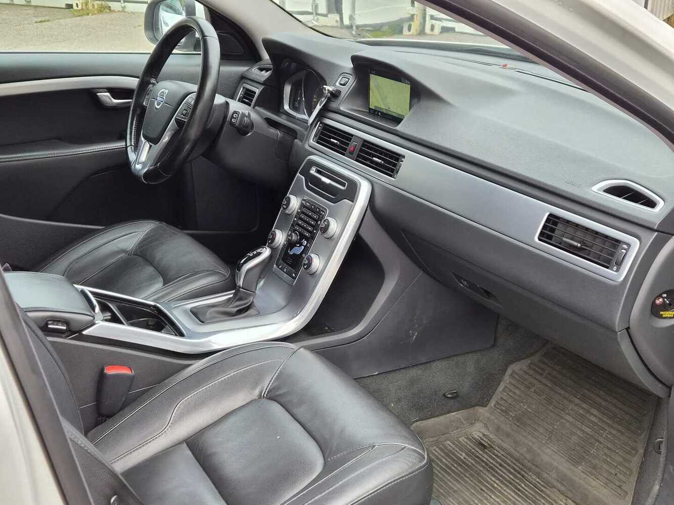 Volvo V70 vaihtoauto