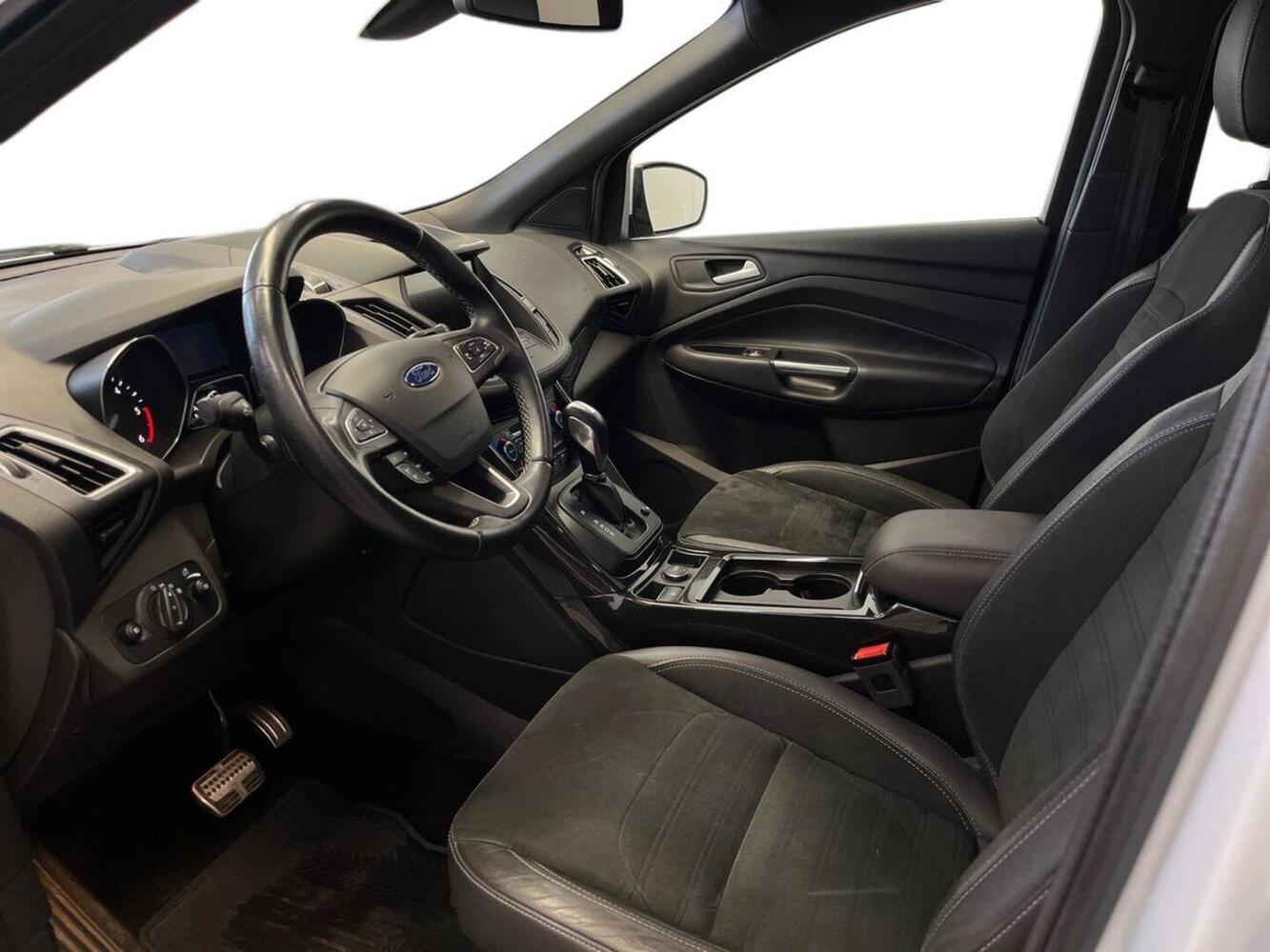 Ford Kuga vaihtoauto