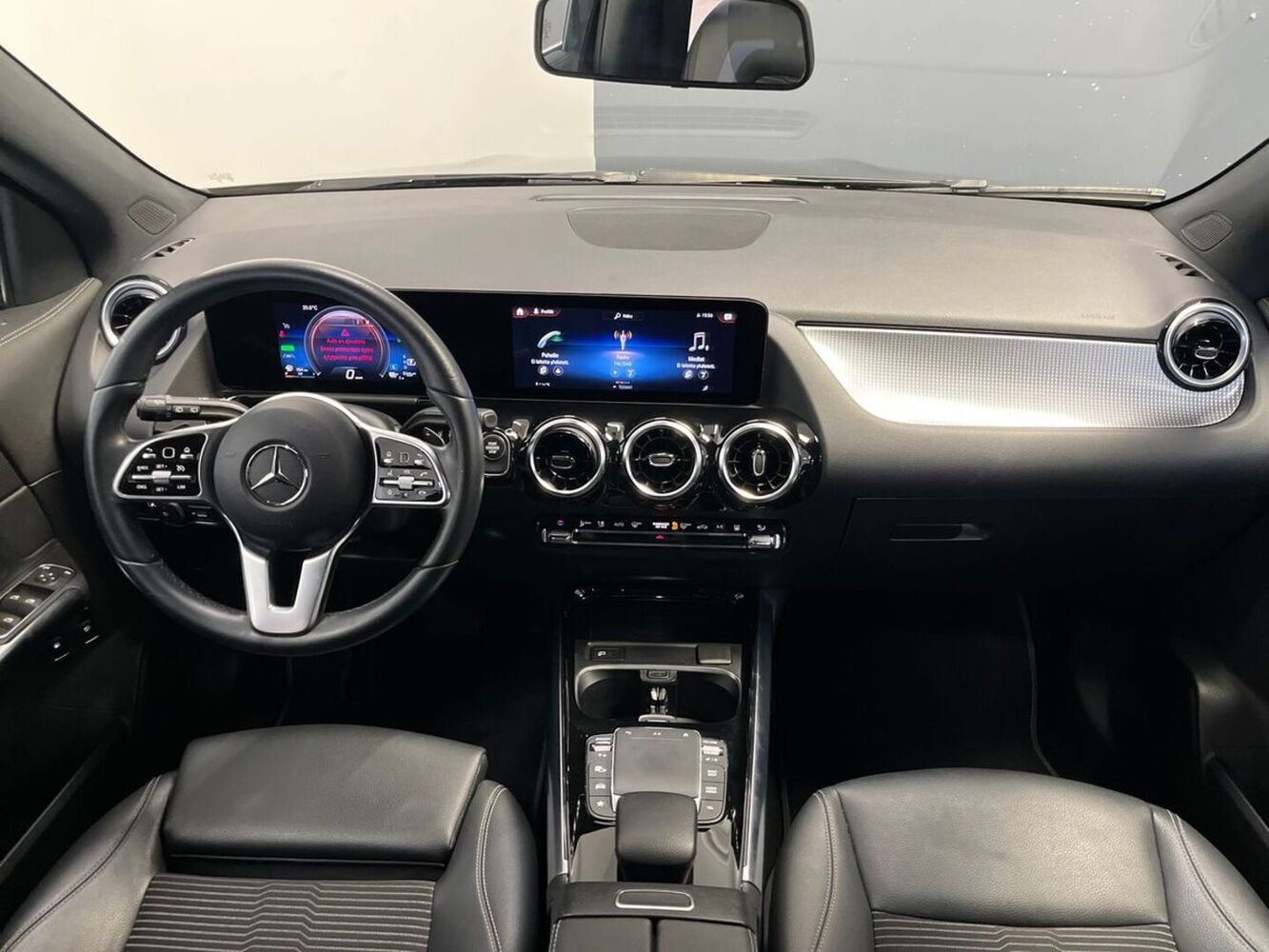 Mercedes-Benz GLA vaihtoauto