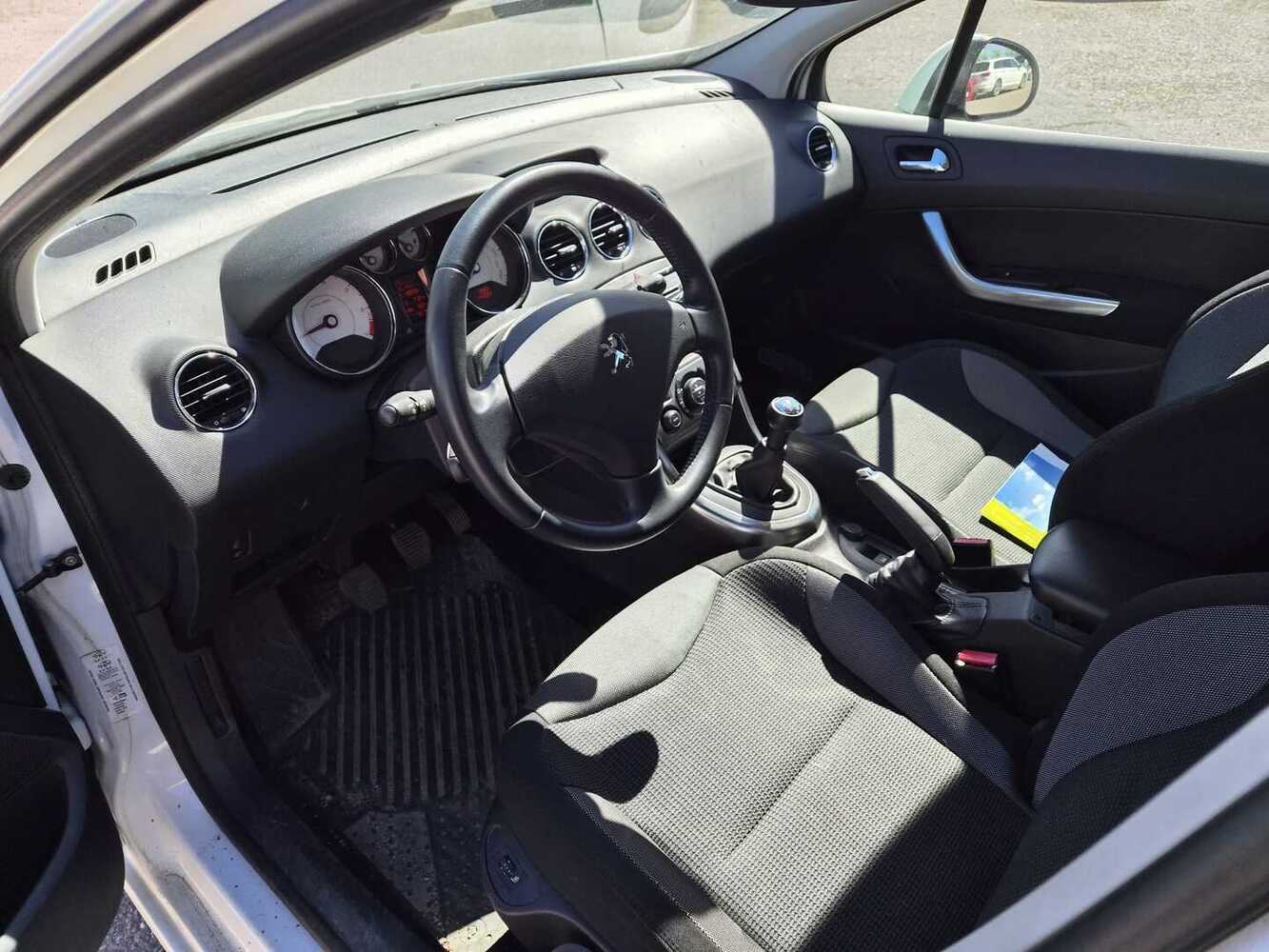 Peugeot 308 vaihtoauto