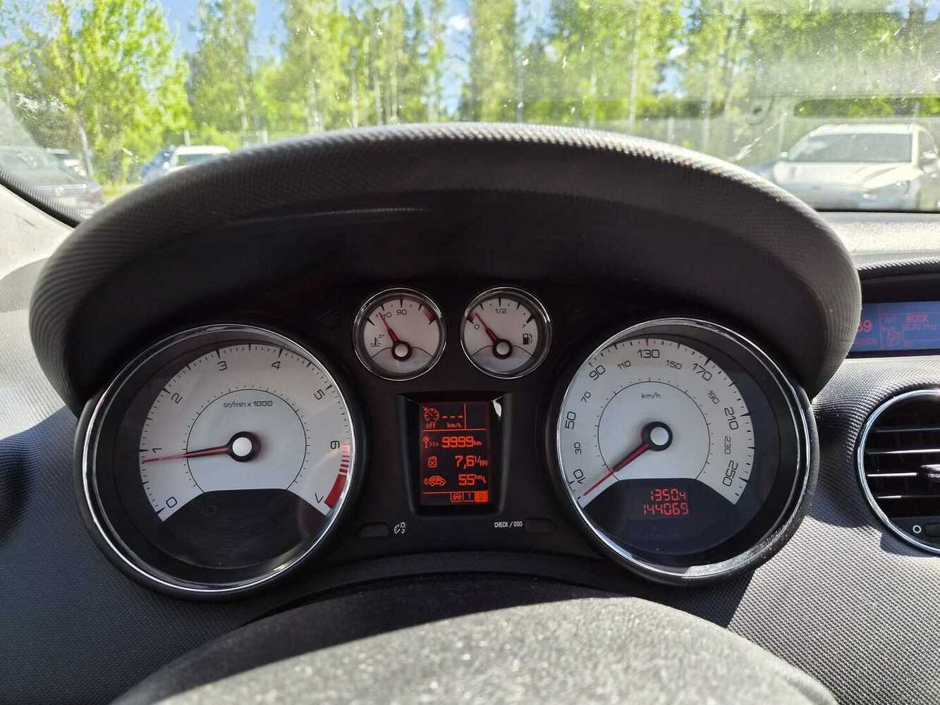 Peugeot 308 vaihtoauto