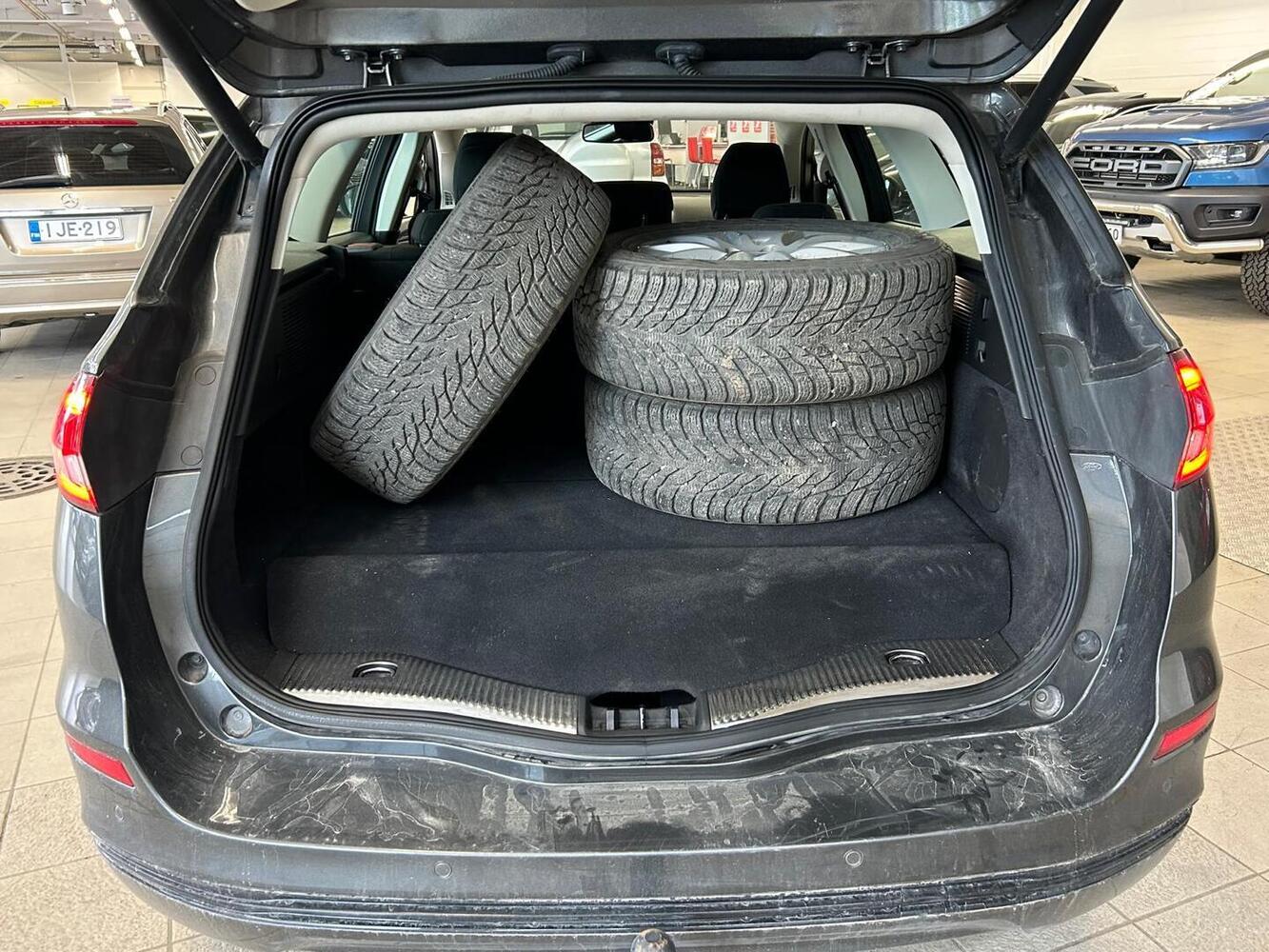 Ford Mondeo vaihtoauto