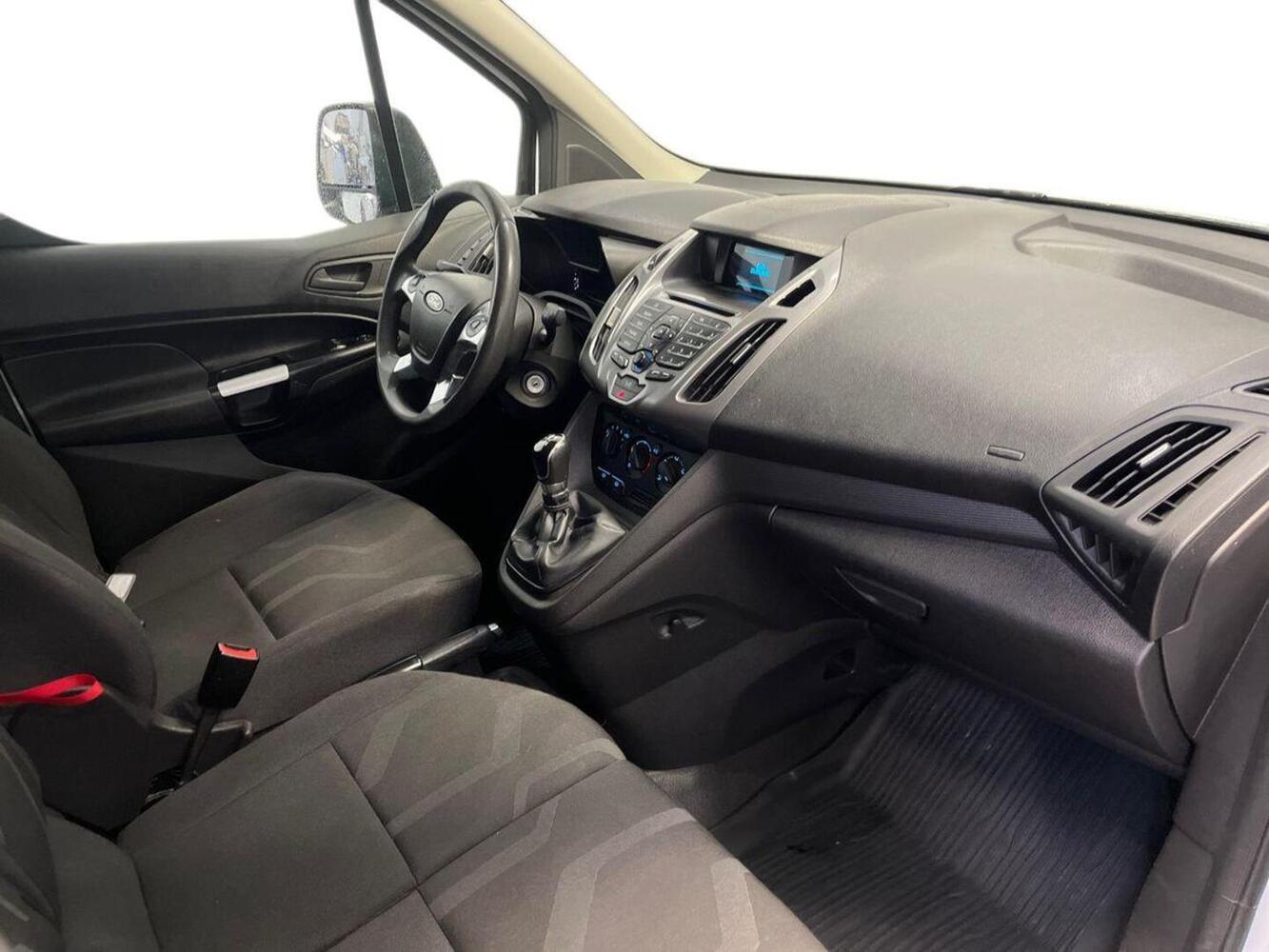 Ford Transit Connect vaihtoauto