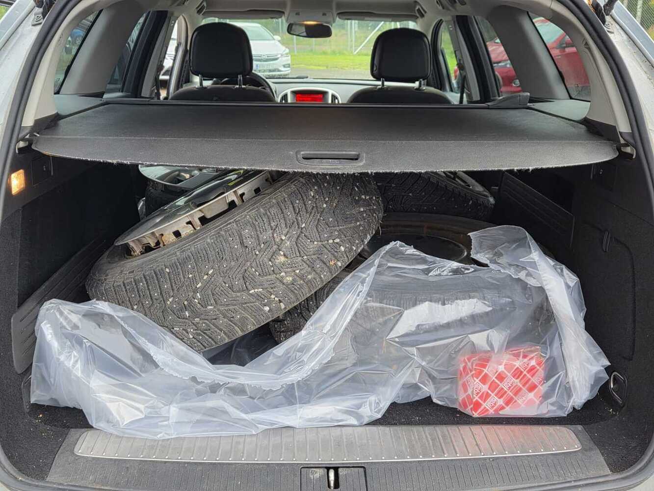 Opel Astra vaihtoauto
