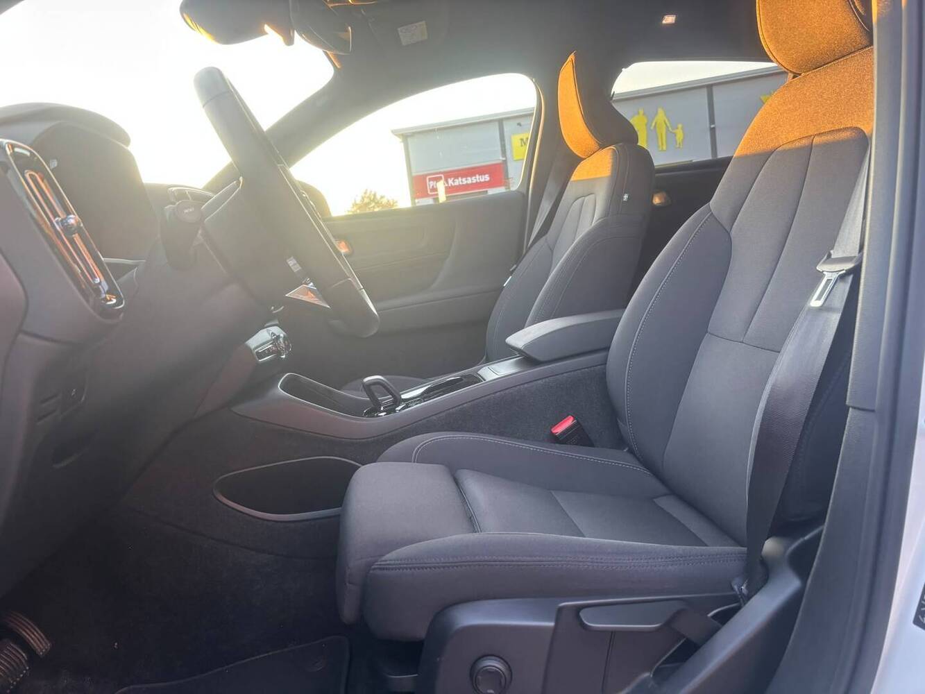 Volvo C40 vaihtoauto