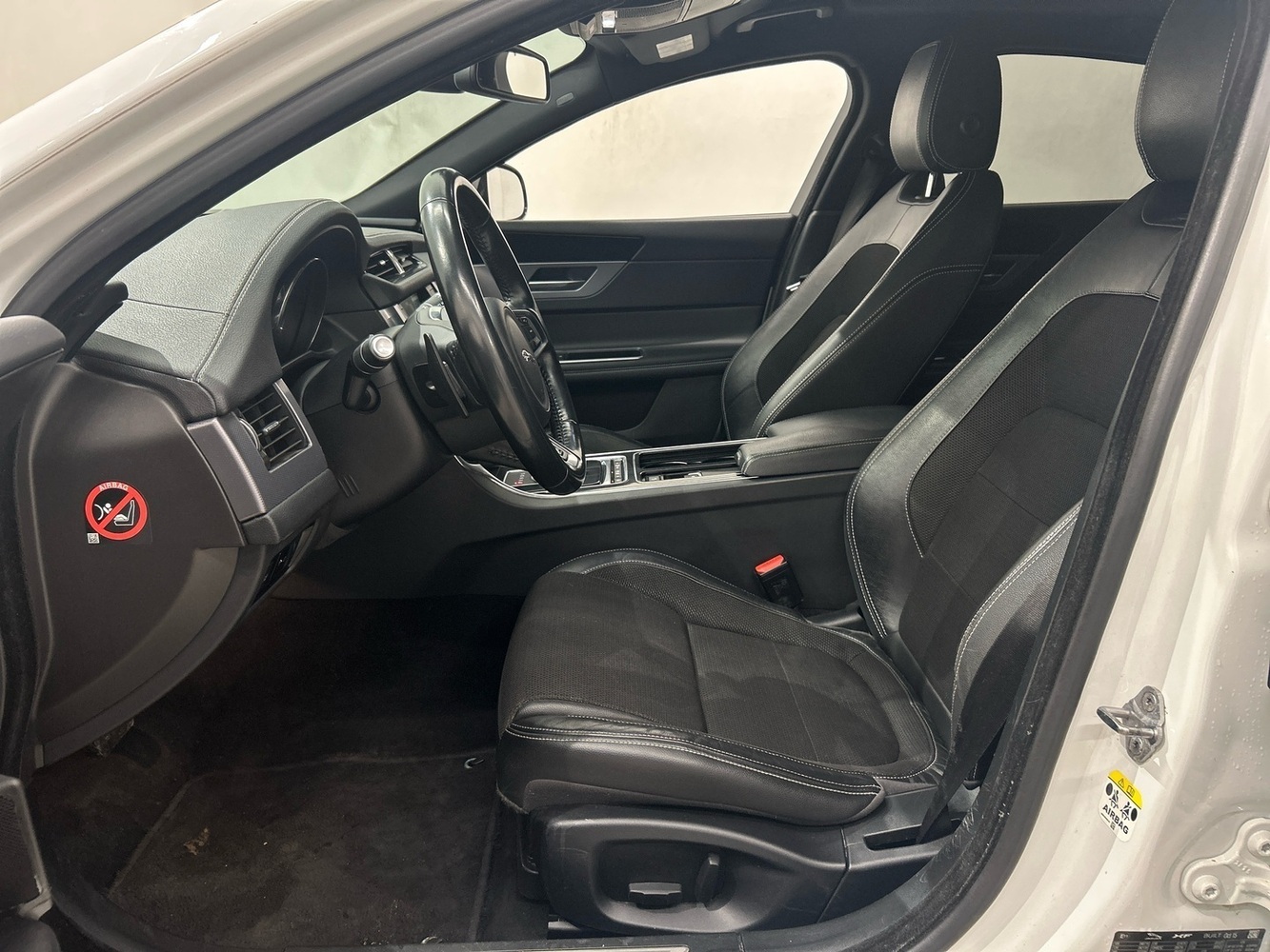Jaguar XF vaihtoauto