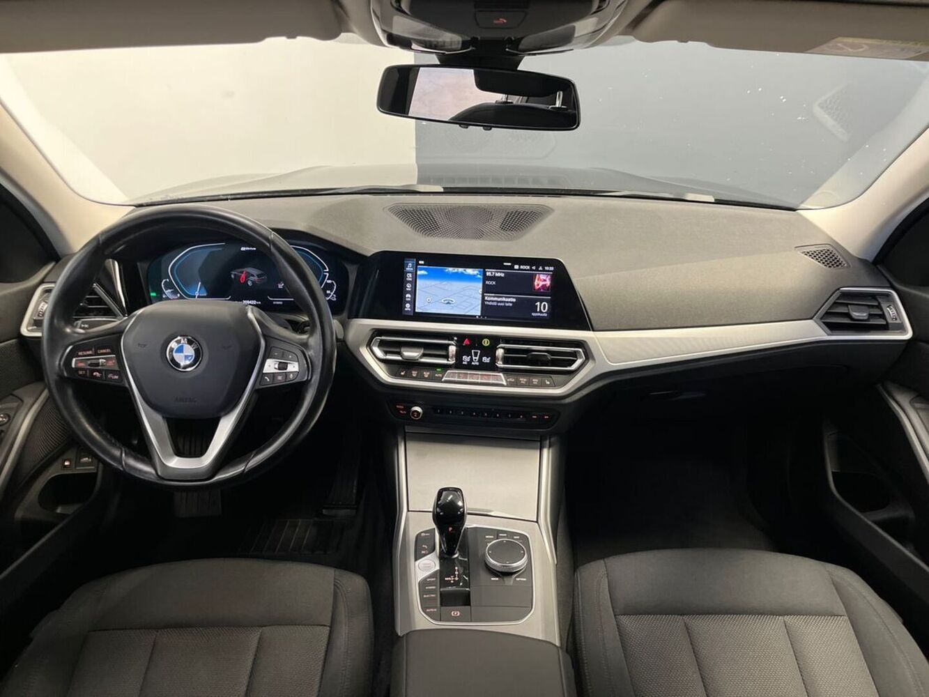 BMW 320 vaihtoauto
