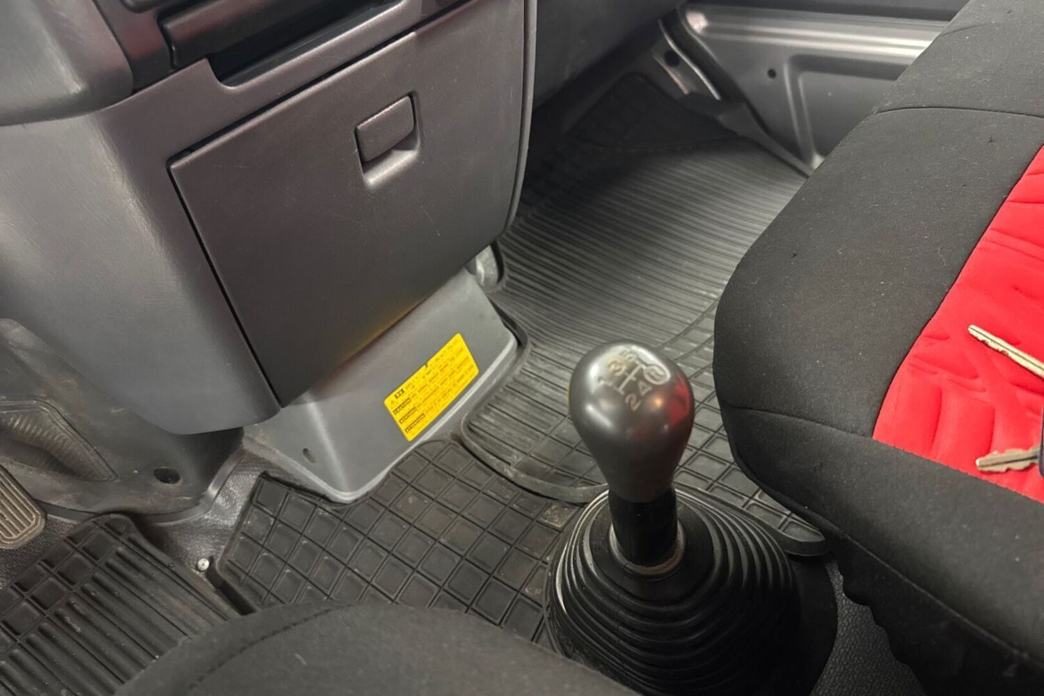 Toyota Hiace vaihtoauto