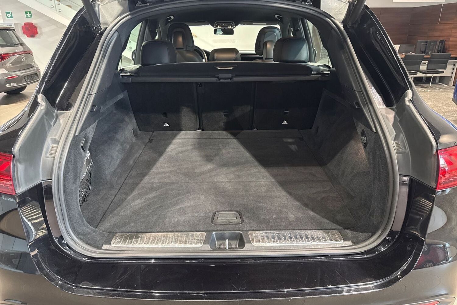 Mercedes-Benz EQS vaihtoauto