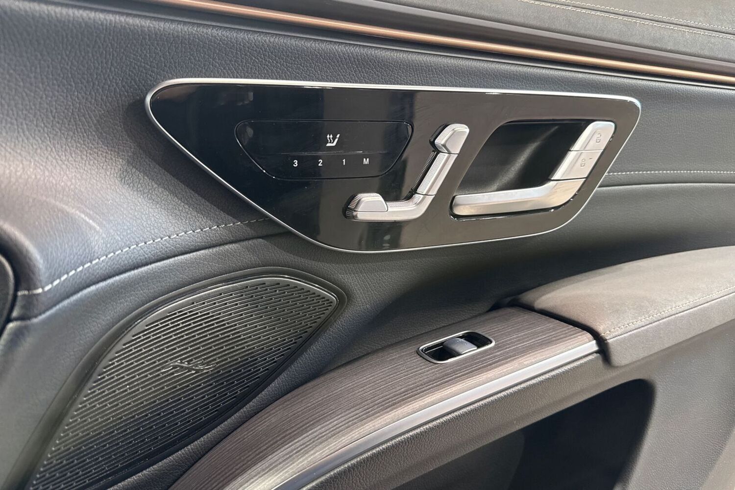Mercedes-Benz EQS vaihtoauto