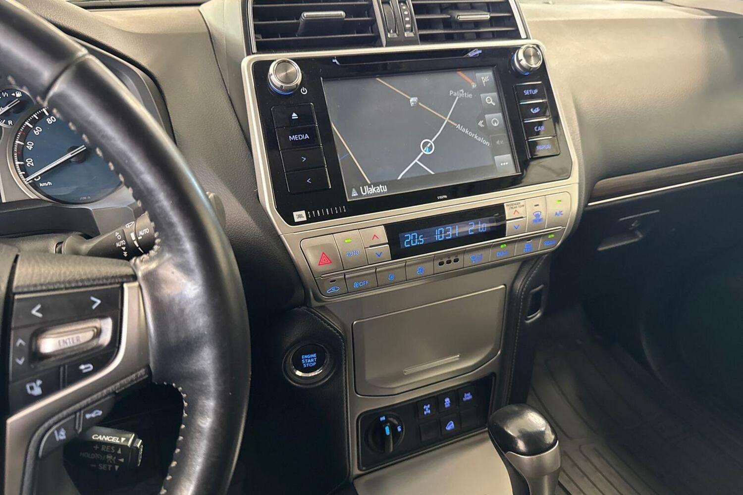 Toyota Land Cruiser vaihtoauto