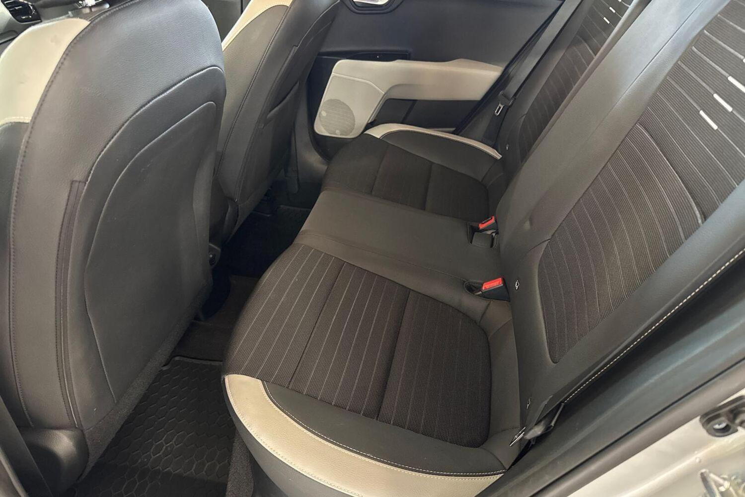 Kia Stonic vaihtoauto