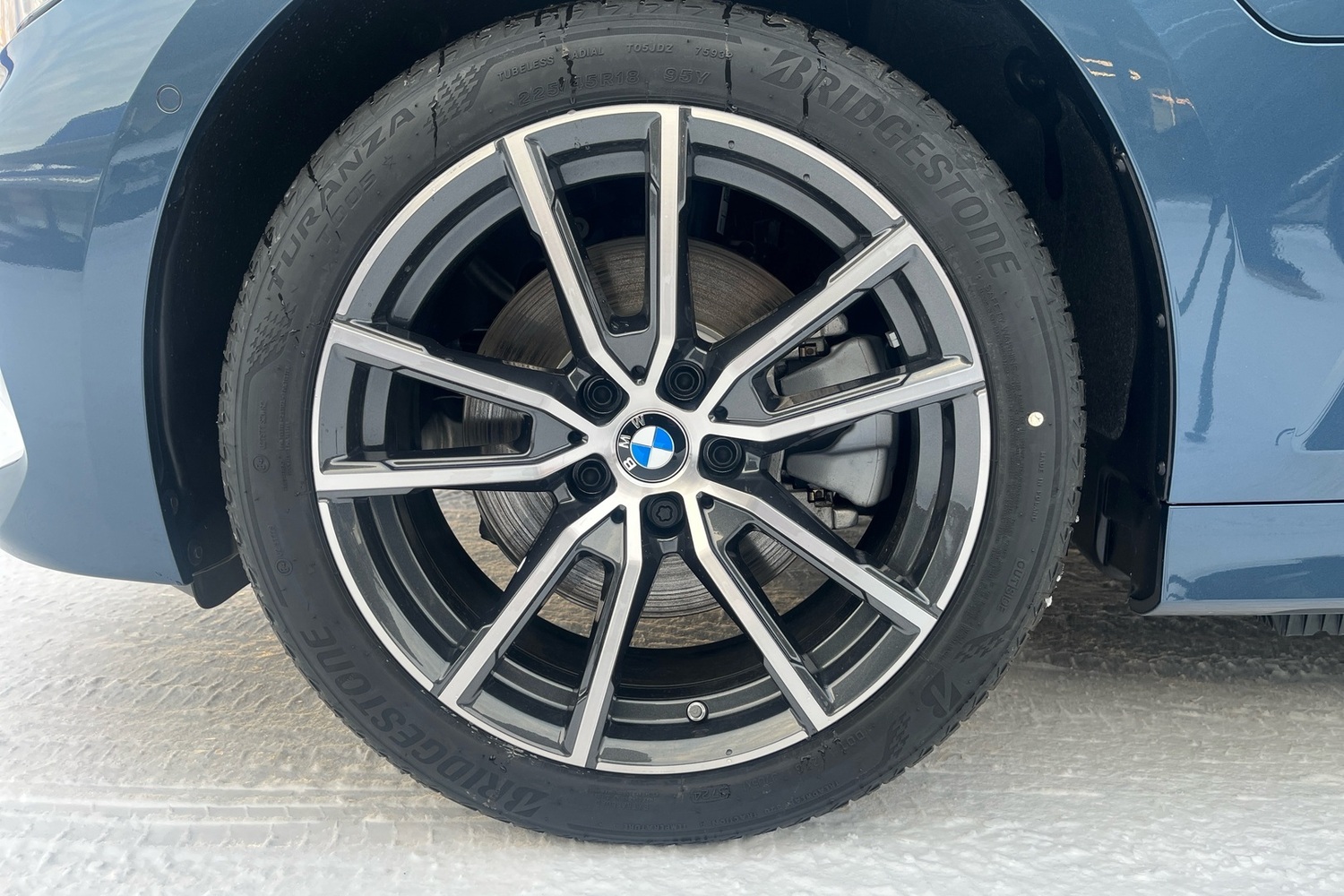BMW 330 vaihtoauto