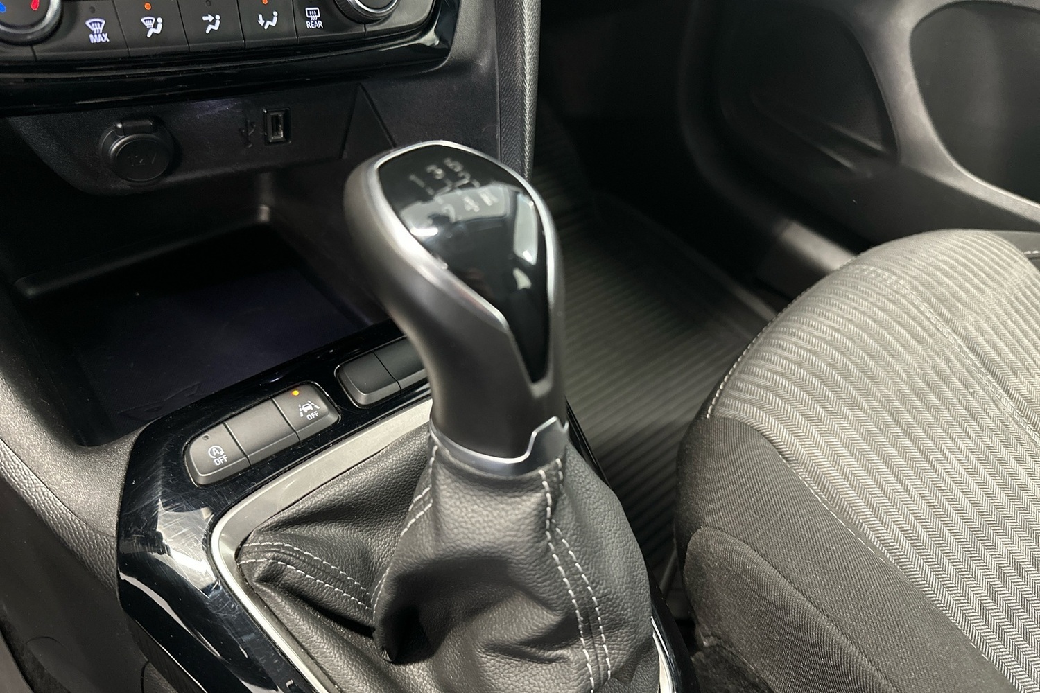 Opel Corsa vaihtoauto
