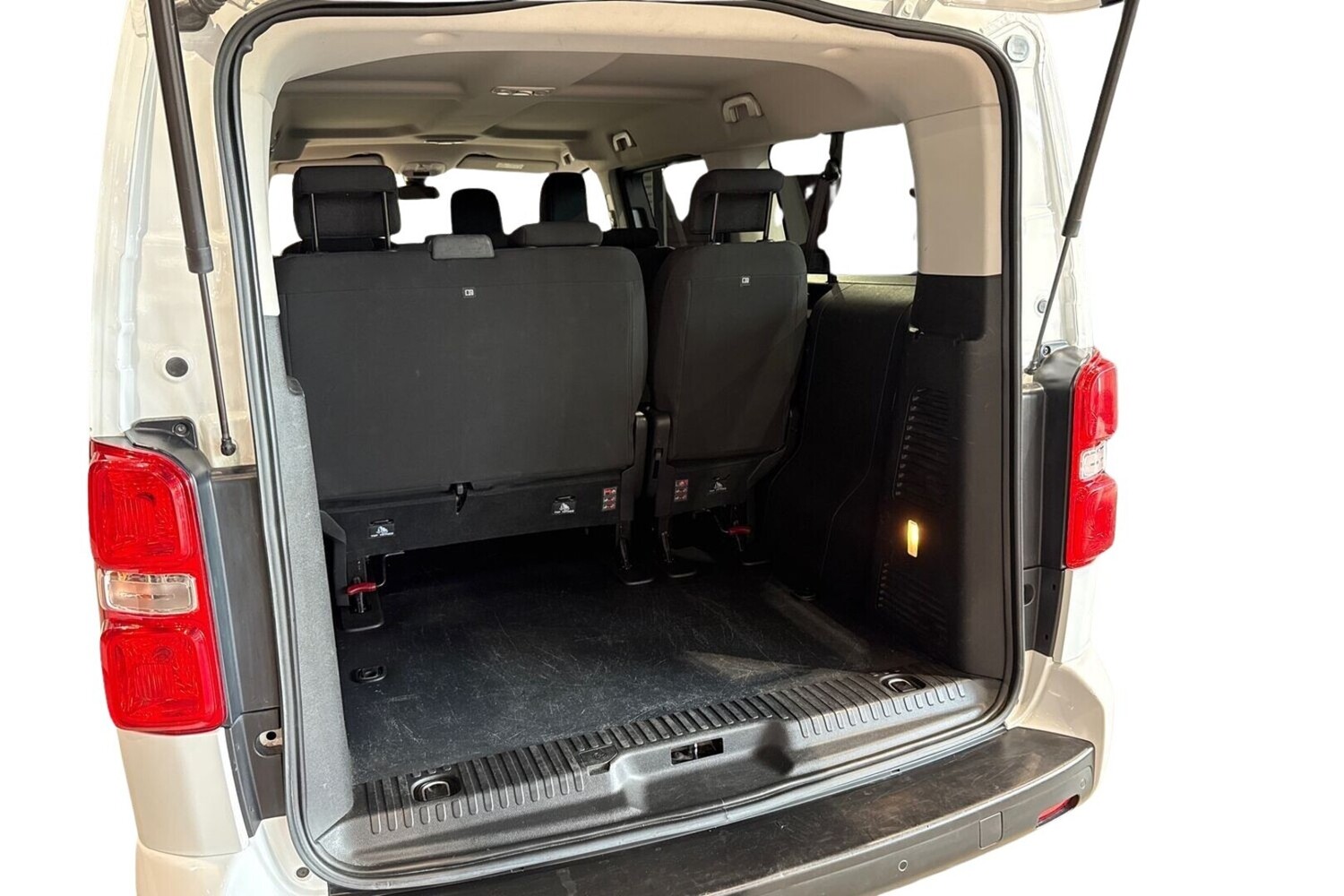 Toyota Proace Verso vaihtoauto