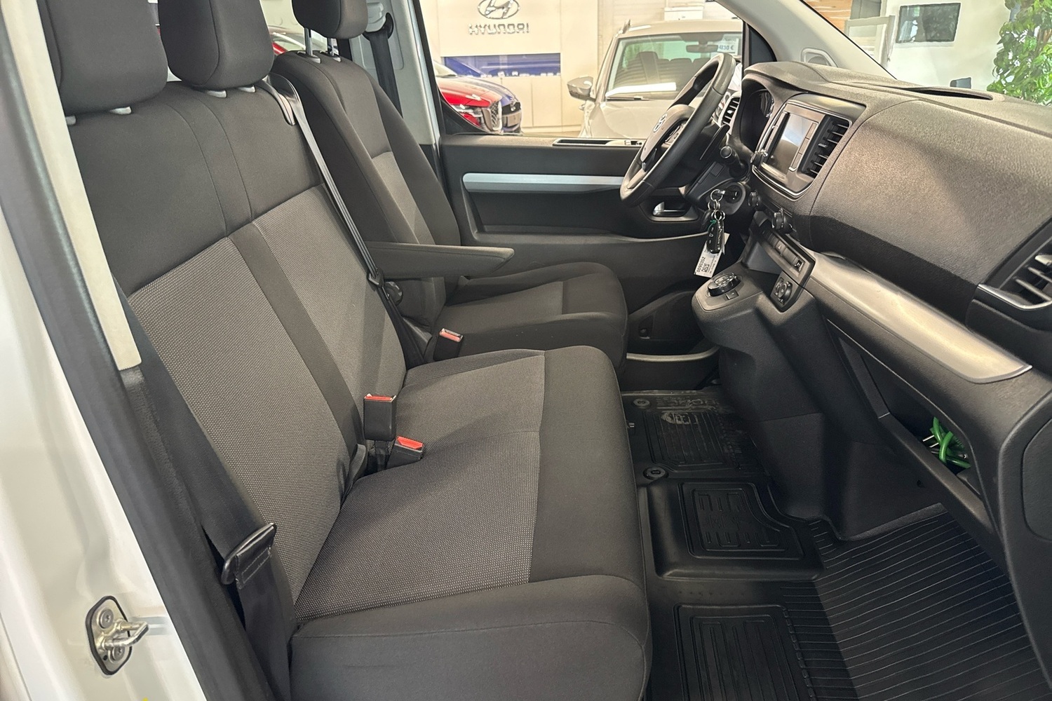 Toyota Proace Verso vaihtoauto