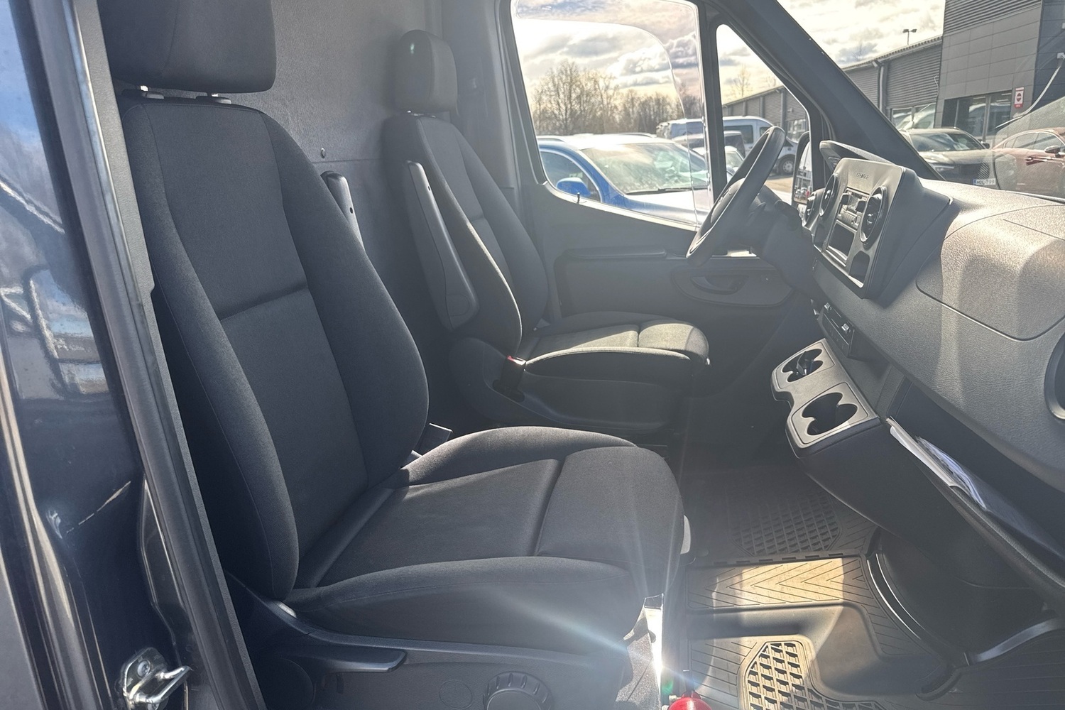 Mercedes-Benz Sprinter vaihtoauto