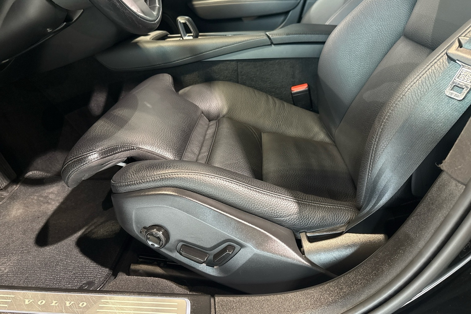 Volvo V90 Cross Country vaihtoauto