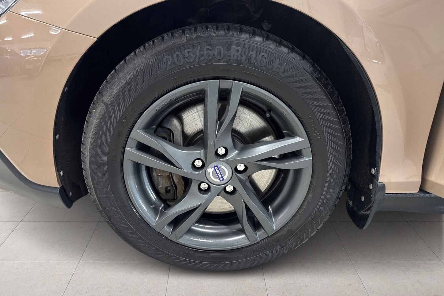 Volvo V40 Cross Country vaihtoauto