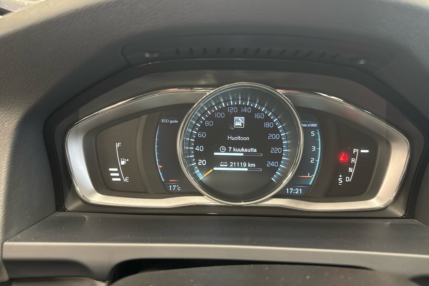 Volvo V60 vaihtoauto