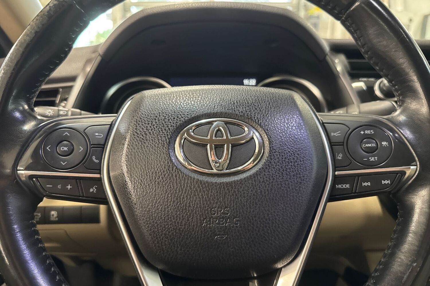 Toyota Camry vaihtoauto