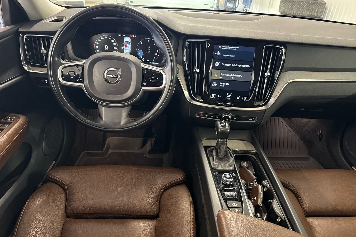 Volvo V60 vaihtoauto